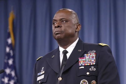 Pentagon rahbari yana shifoxonaga tushdi