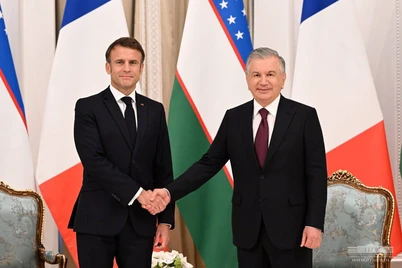 Mirziyoyev va Makron tor doirada muzokara oʻtkazdi