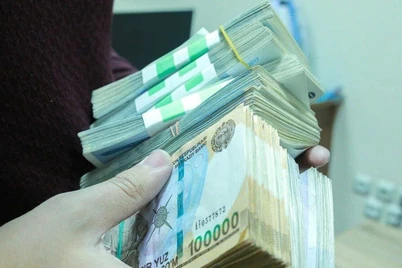 "Agrobank"dan olingan mablagʻni talon-toroj qilgan bosh hisobchi jazolandi