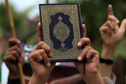 Daniyada Qurʼon kitobini yoqish taqiqlandi