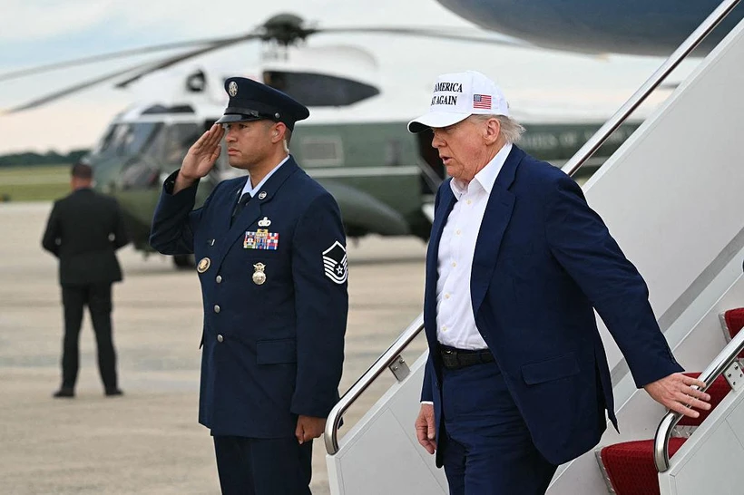 ОАВ: Трамп ва Путин учрашуви ҳарбий базада бўлиб ўтади