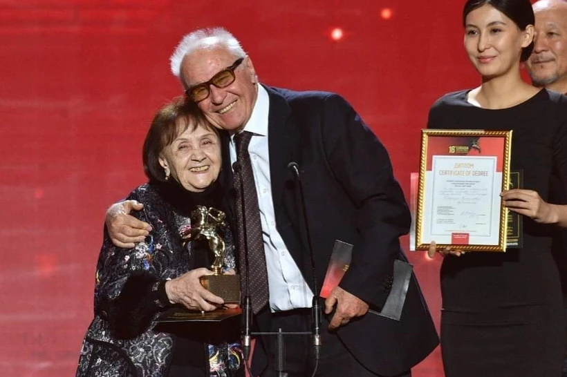 Евросиё кинофестивалида ўзбекистонлик киноижодкорлар тақдирланди