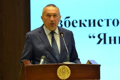 Jizzax hokimi qimmatbaho "inomarka"larini taʼmirlatyapti
