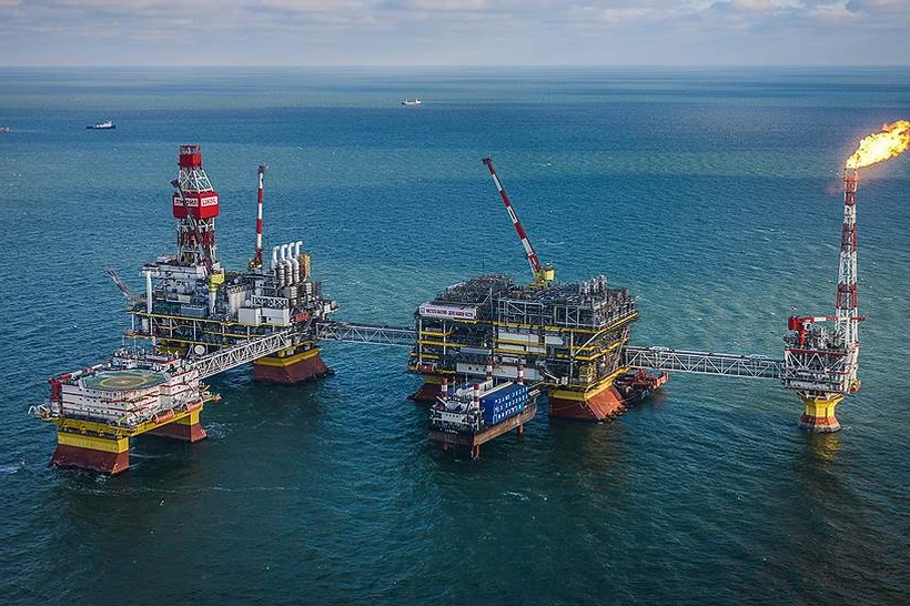 Россия Туркманистондан Озарбайжонга транскаспий газ қувури қурилишига розилик бермайди - сенатор Александр Башкин