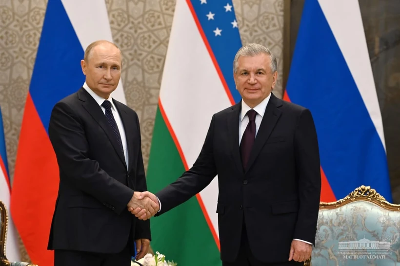 Шавкат Мирзиёев ва Владимир Путин телефон орқали мулоқот қилди
