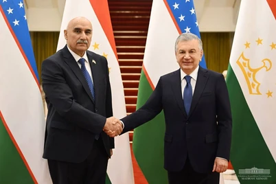 Shavkat Mirziyoyev Mahmadtoir Zoir bilan uchrashuv oʻtkazdi