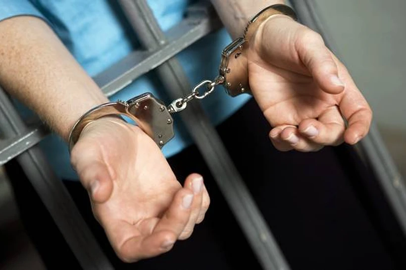 Самарқандда иш стажини сохталаштириб бермоқчи бўлган шахс қўлга олинди