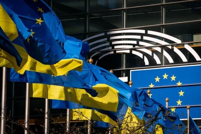 Yevropa Ittifoqi Ukrainaga iqtisodiy yordamni toʻxtatib qoʻydi