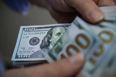 Dollar kursi 12 646 soʻmgacha pasaydi