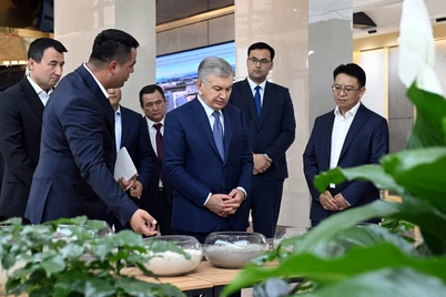 Prezident Quvasoyda keramogranit plitalar ishlab chiqarish jarayoni bilan tanishdi