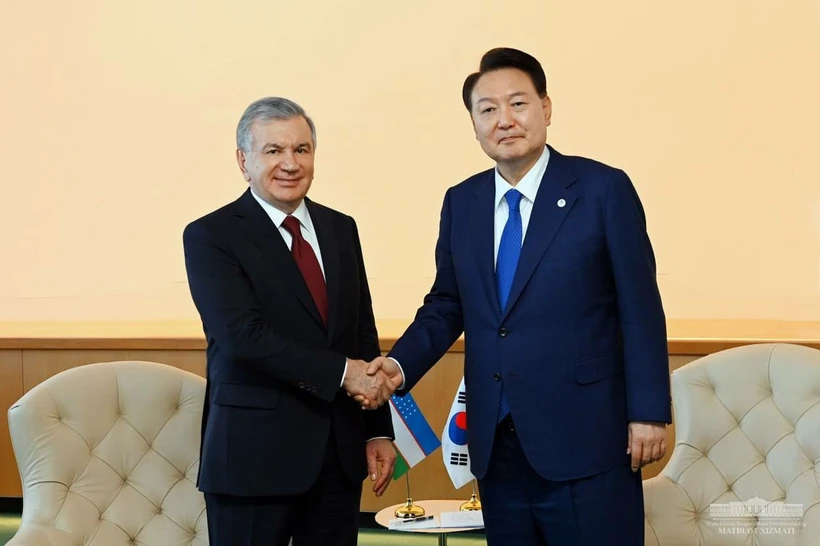 Shavkat Mirziyoyev Janubiy Koreya prezidenti bilan uchrashadi