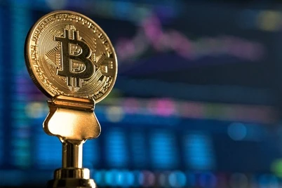 Биткоин нархи сўнгги уч йил ичида илк бор 50 минг доллардан ошди