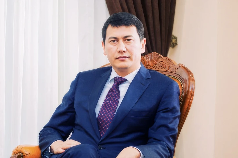 ОАВ: “Анорбанк” асосий акциядори Қаҳрамонжон Олимовга одам ўғирлаш айби қўйилди