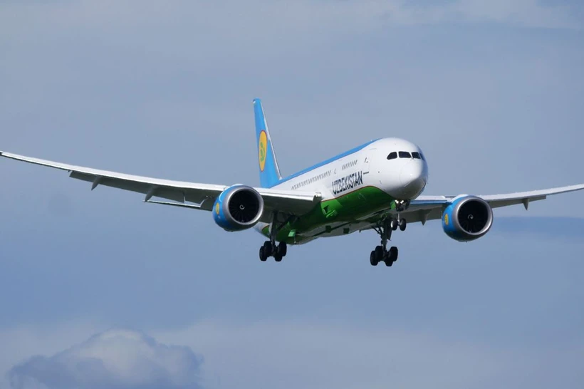Uzbekistan Airways болалар кунига чегирма эълон қилди