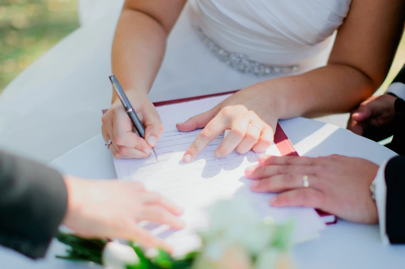 Эрта никоҳ қурганлар ҳақида хабар берганлар рағбатлантирилади