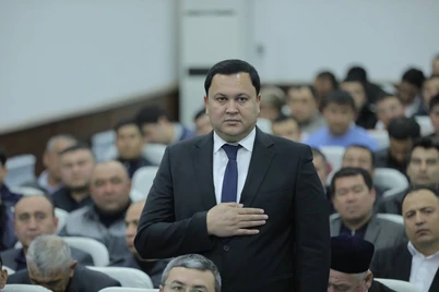 Абдураҳим Умаров Мирзаобод тумани ҳокими этиб тайинланди