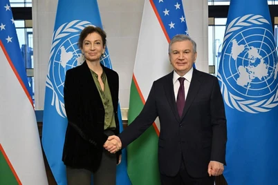 Shavkat Mirziyoyev Parijda YuNESKO bosh direktorini qabul qildi