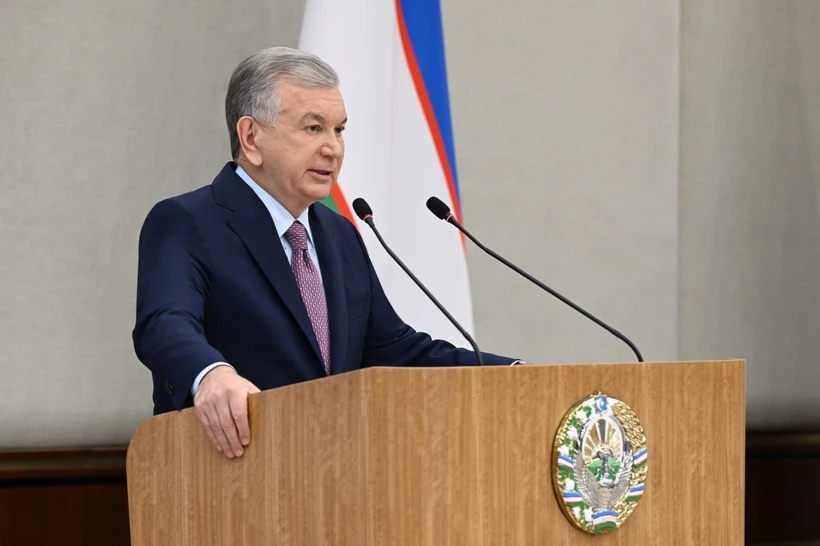 Президент транспорт вазири ва “Ўзбекистон темир йўллари” раисини танқид қилди