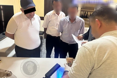 Buxoroda tibbiyot birlashmasi bosh hisobchisi va oʻrinbosari qoʻlga olindi