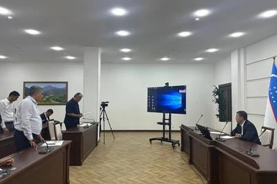 Ховос тумани ҳокимига ҳайфсан берилди