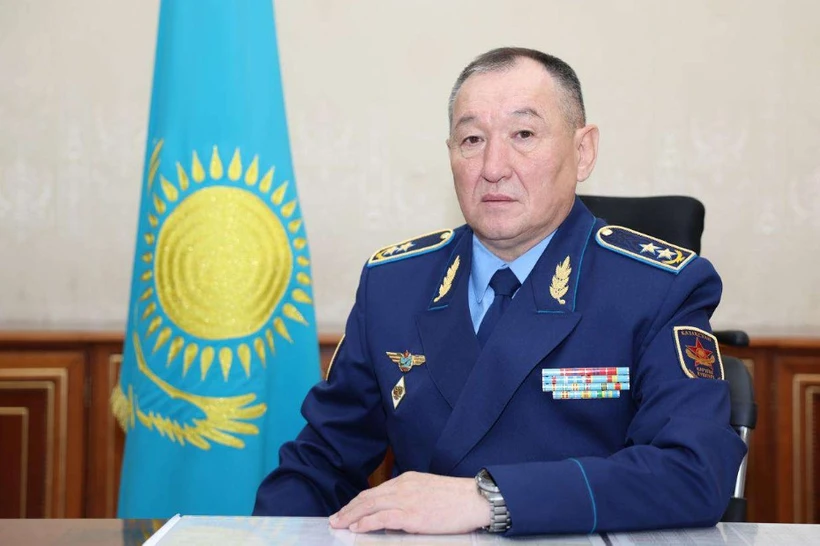 Тўқаев Каспийдаги ҳодисадан сўнг мудофаа вазирини ишдан бўшатди