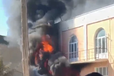 Buxoroda avto ehtiyot qismlari doʻkoni yondi