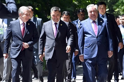 Shavkat Mirziyoyev Tojikistonga boradi