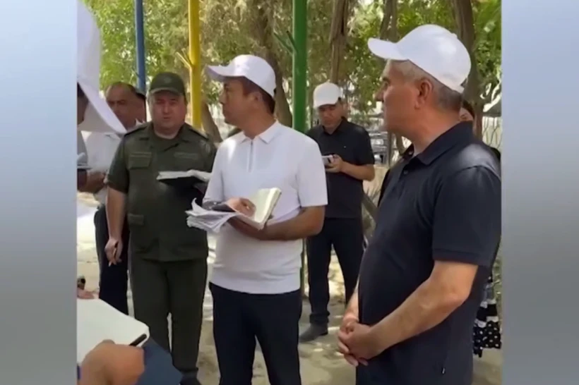 Бухоро ҳокими зарур бўлса, бино ичидаги одамларни кўмиб ташлашни буюрди