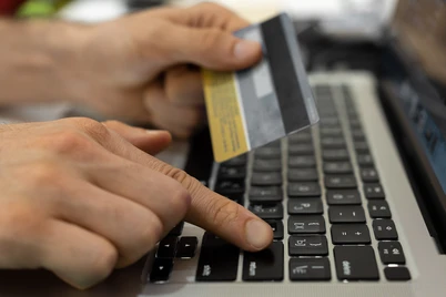 Banklar endi kredit xatarlari haqida mijozni oldindan ogohlantirishi shart boʻladi
