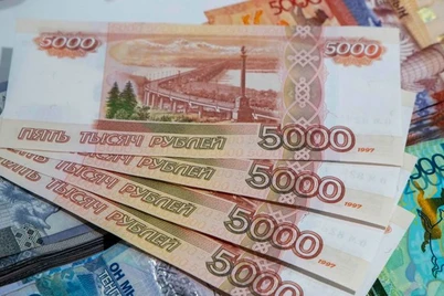 Moskva birjasida rubl rekord darajada qadrsizlandi
