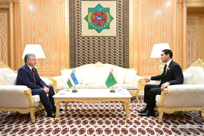 Shavkat Mirziyoyev turkman prezidenti bilan uchrashdi