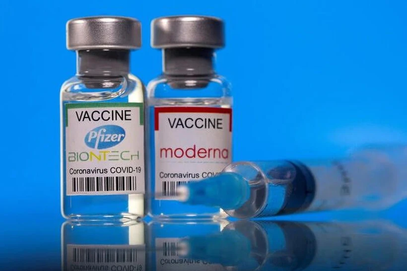 Pfizer ва BioNTech компаниялари Moderna'га қарши патент даъвоси билан судга мурожаат қилди