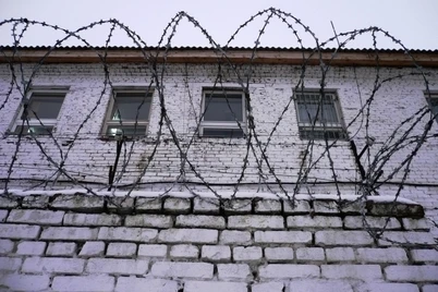 Toshkent viloyatida mahkum devor bosib qolishi oqibatida vafot etdi