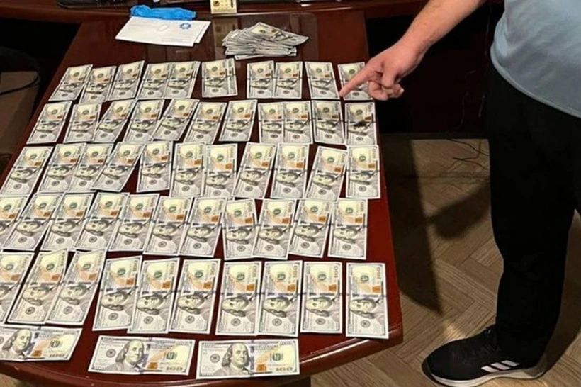 Самарқандда фуқарони 25 минг доллар эвазига Мексика орқали АҚШга жўнатмоқчи бўлган шахс ушланди