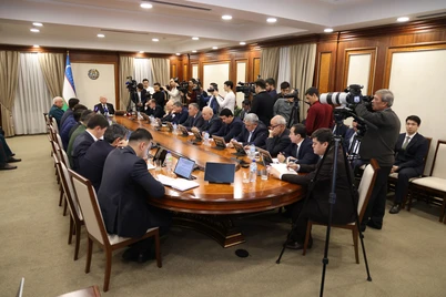 Jamoatchilik vs. Senat: negadir parlament qonunga zid loyihani zoʻr berib yoqlamoqda