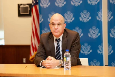 АҚШ элчиси билан Яқин Шарқдаги вазият муҳокама қилинди