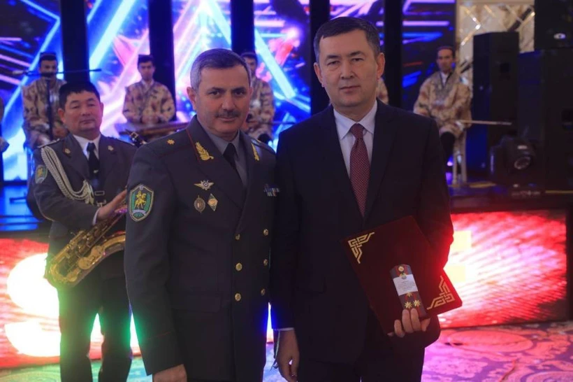 Самарқанд ва Фарғона вилояти ҳокимлари полковник унвони билан тақдирланди