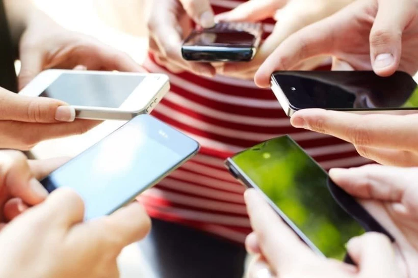 Oʻzbekistonga 11 oyda 2,7 mln dona telefon import qilingan
