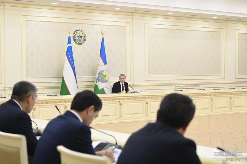 Фаолияти қониқарсиз баҳоланган ҳокимлар маълум бўлди