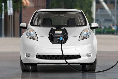 Oʻzbekistonliklar ikki oyda elektromobillar uchun qancha mablagʻ sarflagani maʼlum boʻldi