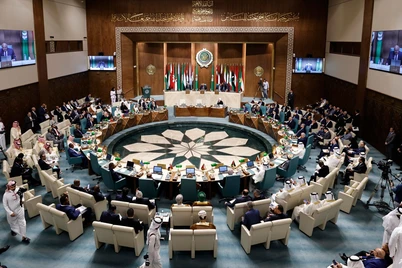 Arab davlatlari Ligasi Suriyani yana oʻz safiga qaytardi