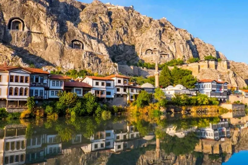Машҳур тарихчи Страбоннинг она ватани, 8500 йиллик тарихга эга Амасия