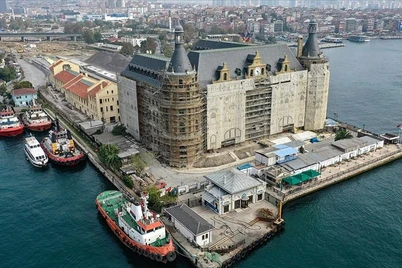 Istanbul ramzlaridan biri boʻlgan Haydarpasha vokzali asl holiga keltirilmoqda
