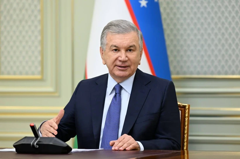 Президентга йўл бўйича 4 та янги лойиҳа тақдимот қилинди