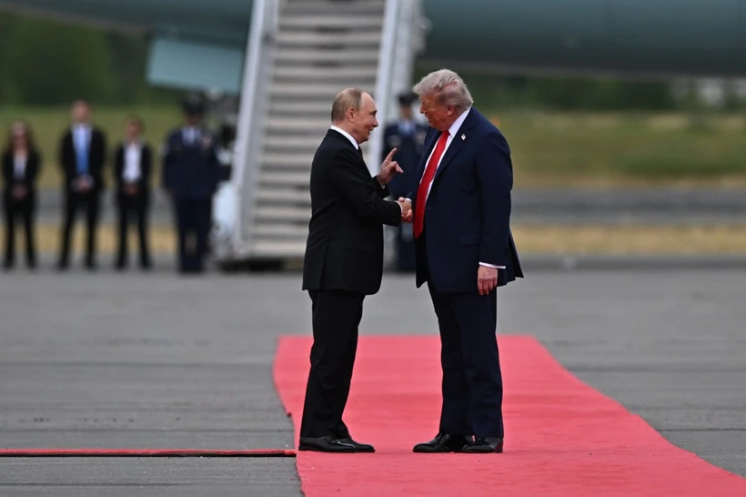 Трамп Россияга кескин чоралар кўриш шартини айтди