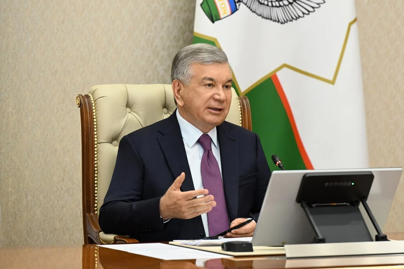 Президент логистика марказлари асосан Тошкент ва унинг атрофида жойлашганини танқид қилди