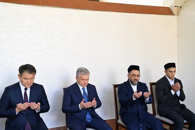 Шавкат Мирзиёев Қорақалпоғистонга етиб борди