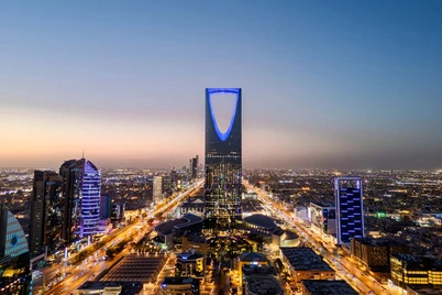 Saudiya Arabistoni husiylarga "keskin javob" vaʼda qildi