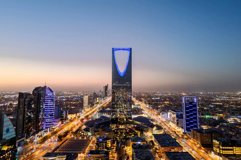 Saudiya Arabistoni husiylarga "keskin javob" vaʼda qildi