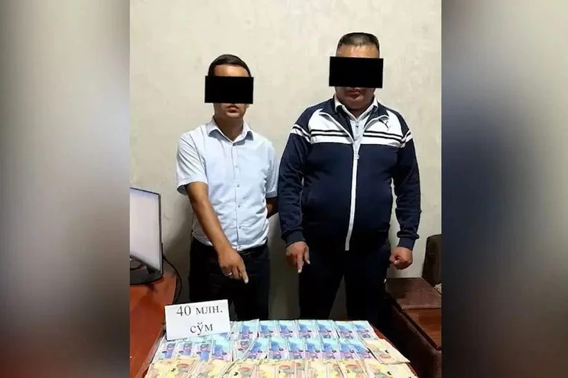 Бўстон тумани ҳокимининг икки собиқ ўринбосари озодликдан маҳрум этилди